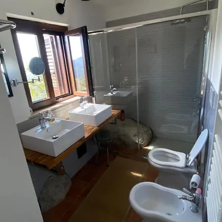 Stalla Con Living Esterno Vista Mozzafiato Norma